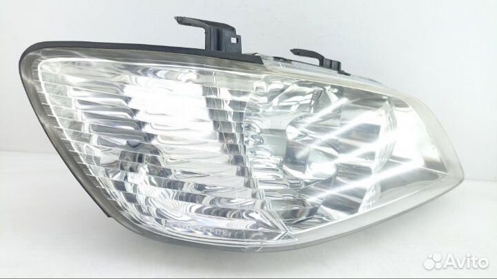 Фара правая Mitsubishi Lancer Cedia CS2V