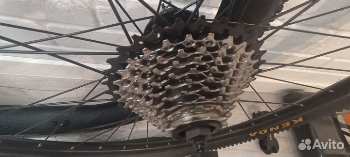 Обод,Покрышка,Шатуны,Педали,Кассета