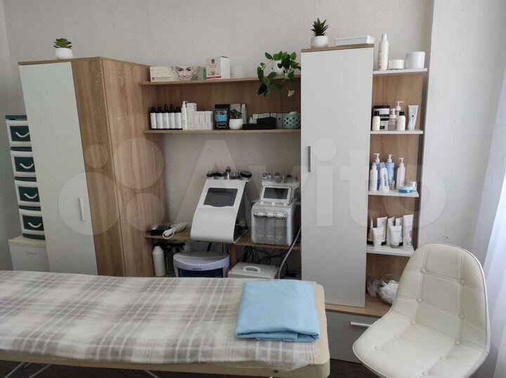 Кабинет под массаж, ресницы 17 м²