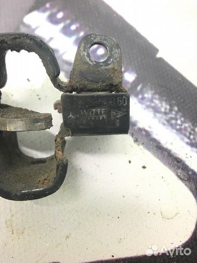 Замок капота передний Mercedes-Benz E-Class W211