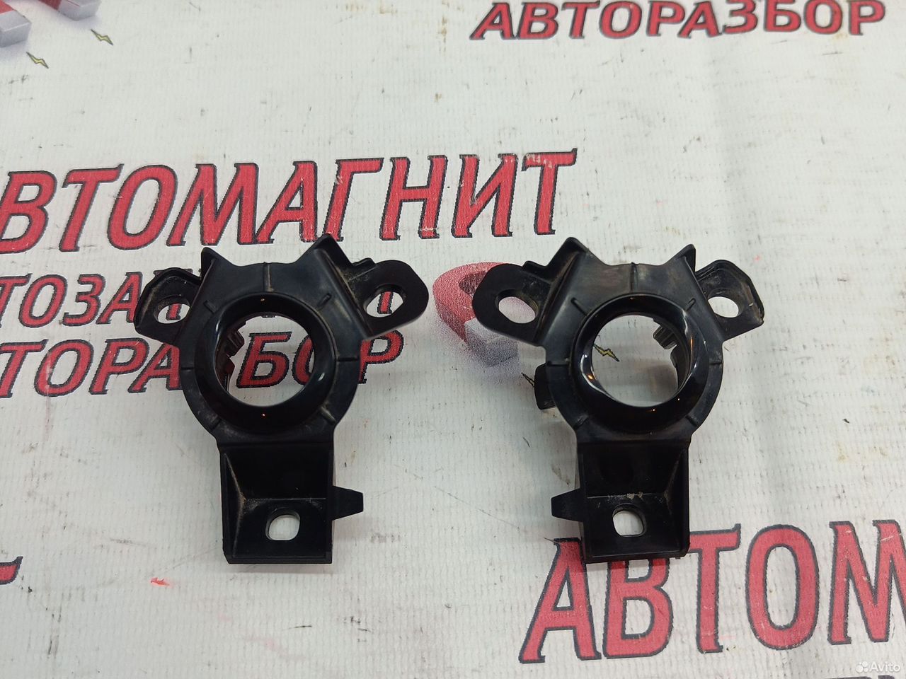 Кронштейн парктроника передний Changan UNI-T