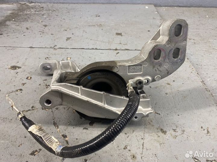 Подушка двигателя mazda 3 BP