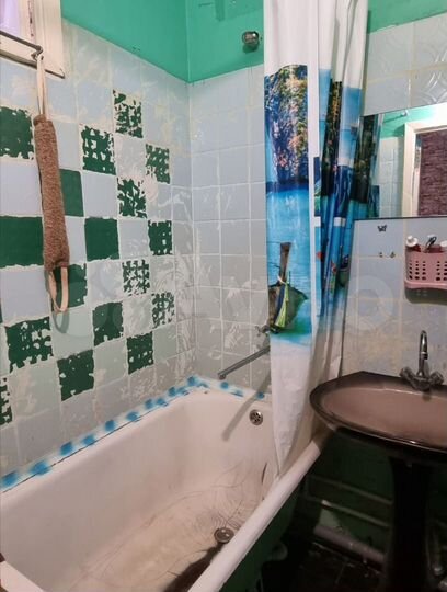 Комната 14 м² в 4-к., 2/5 эт.