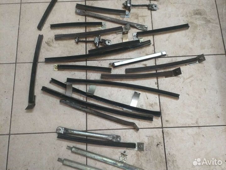 Направляющие стекла. Нива 21214.Шевроле. Шеви2123