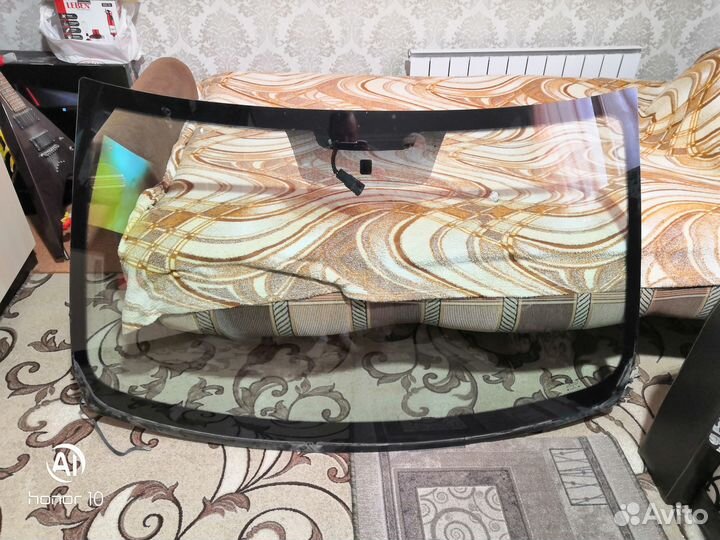 Лобовое стекло Renault Duster