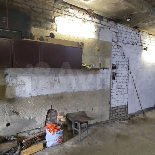 Гараж, > 30 м²