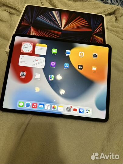 iPad pro 12,9 дюйма (5-го поколения) Wi-fi