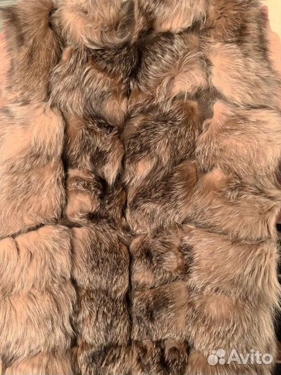 Жилетка женская меховая 42-44 размер