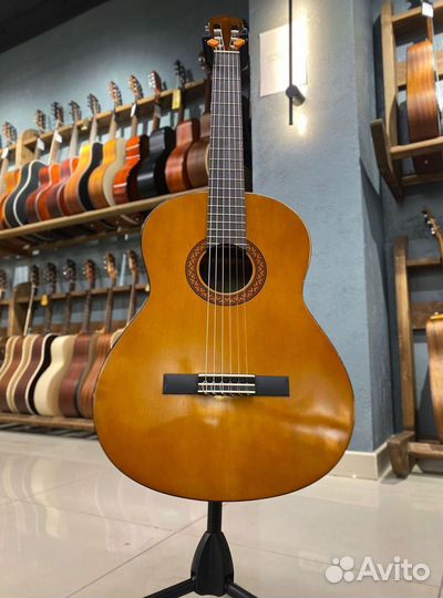 Классическая гитара шестиструнная