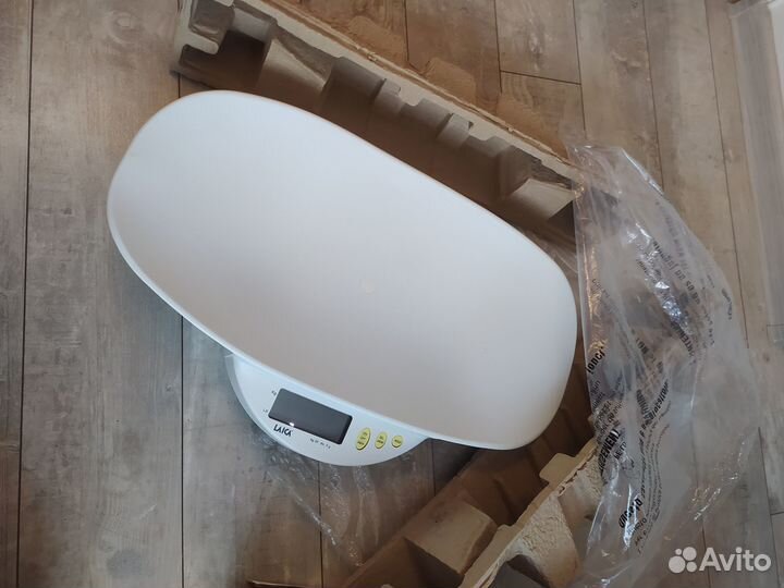 Весы для новорожденных laica