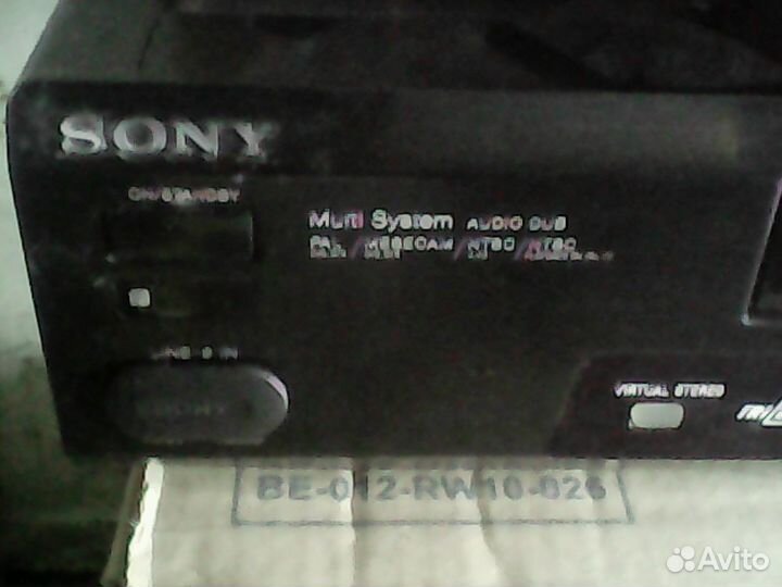 Видеомагнитофон Sony 580