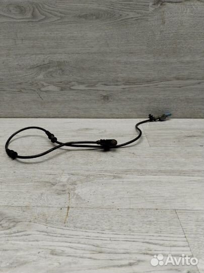 Датчик износа тормозных колодок передний правый