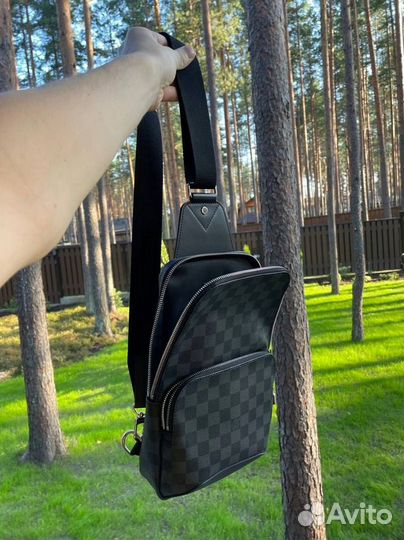 Louis Vuitton Avenue sling bag