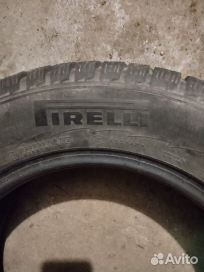 Pirelli Ice Zero FR 195/65 R15