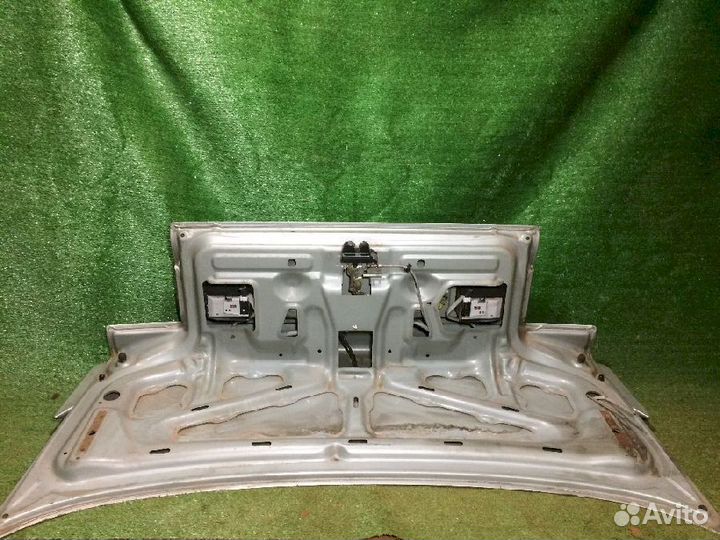 Крышка багажника Mitsubishi Eterna sava E33A Сереб