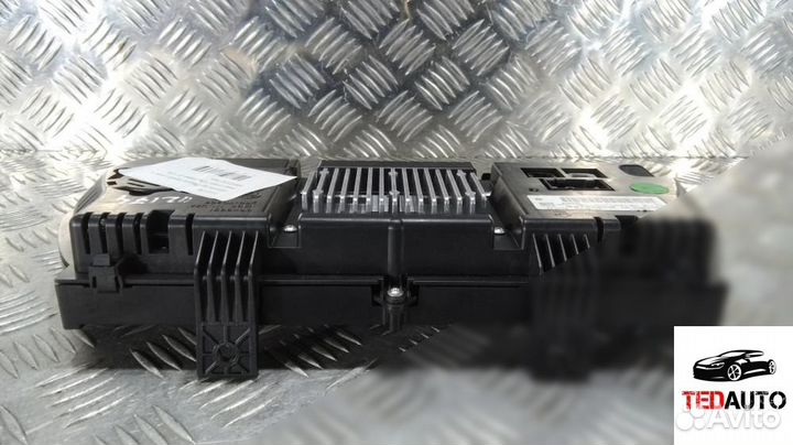 Щиток приборов (приборная панель), Jeep Grand Cherokee 2022