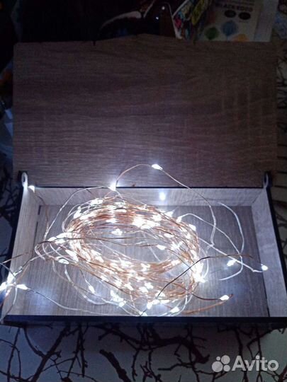 Деревянная шкатулка