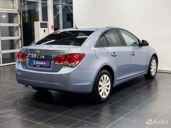 Chevrolet Cruze 1.6 AT, 2011, 250 345 км