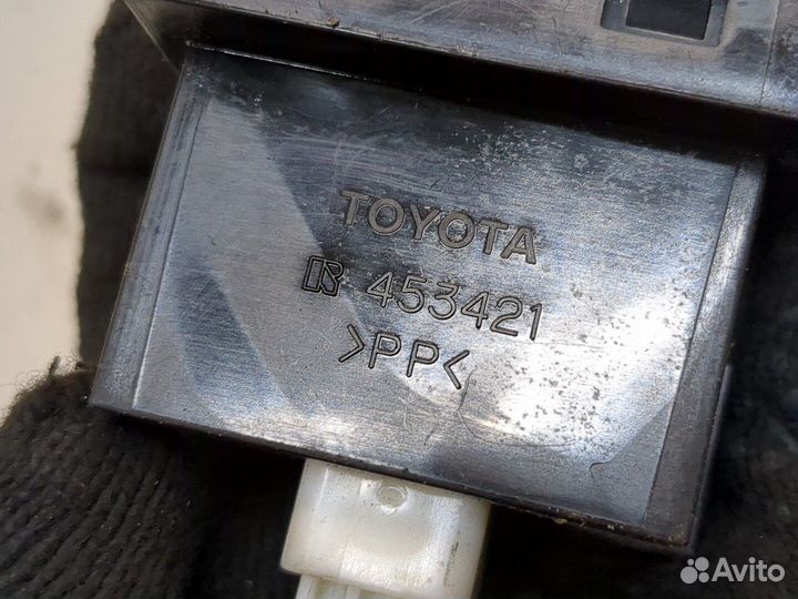 Кнопка обогрева сидений Lexus RX, 2005