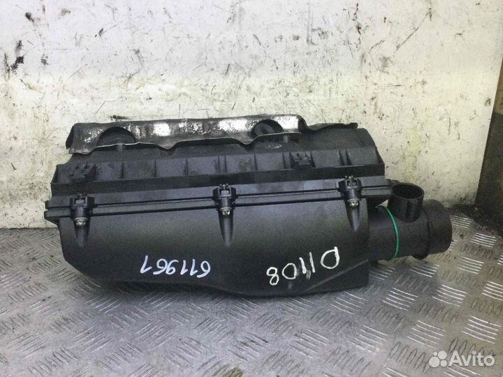 Корпус воздушного фильтра Mercedes C-klasse 611961