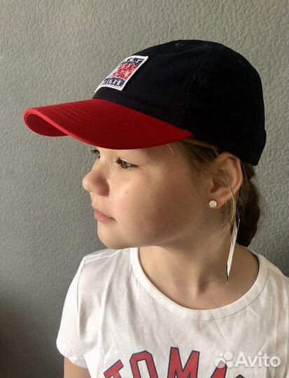 Бейсболка на девочку Tommy Hilfiger