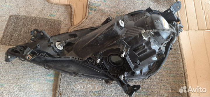 Фара передняя правая Honda Fit GE6