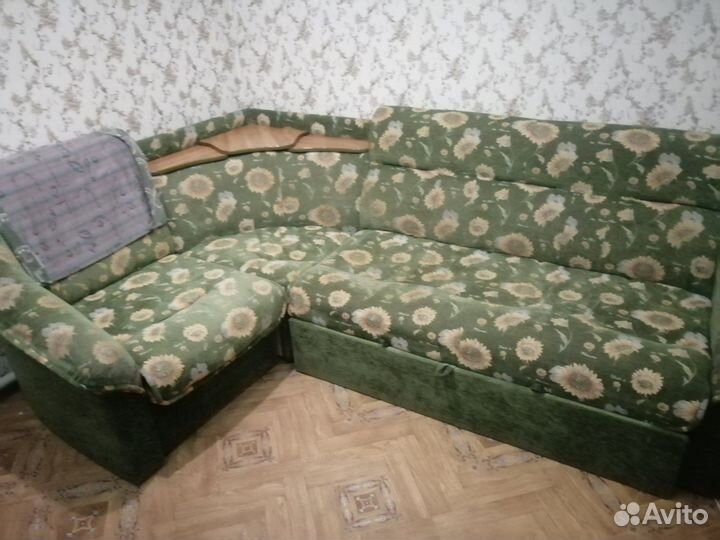 Угловой диван бу
