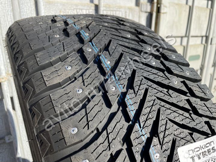 Nokian Tyres Hakkapeliitta 10p SUV 285/40 R22 110T