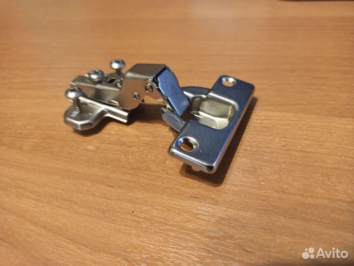 Петли мебельные и демпферы Hettich