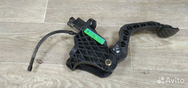 Суппорт тормозной задний Volkswagen, Skoda