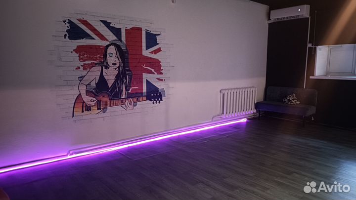 Танцевальный зал в центре города 52 кв.м