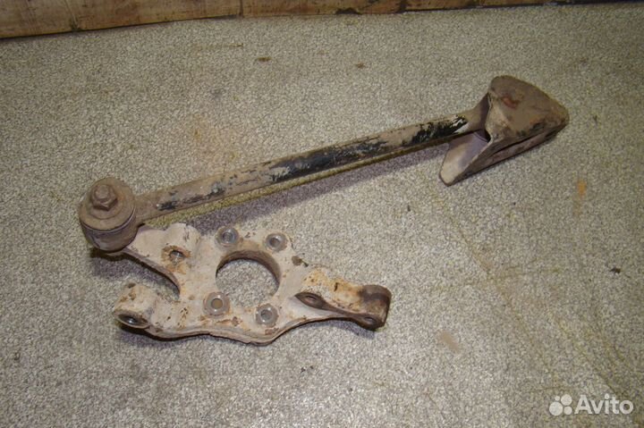 Кулак поворотный задний правый Chevrolet Lacetti