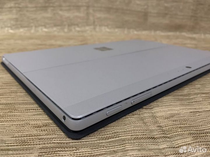 Microsoft Surface Pro 5 LTE 1807 I5/8G/256G