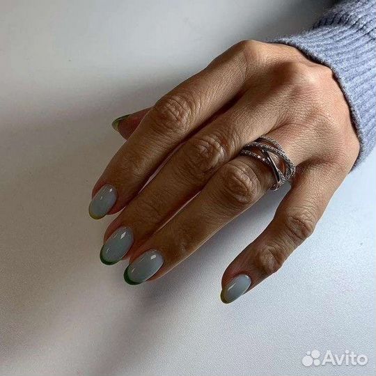 Маникюр и педикюр