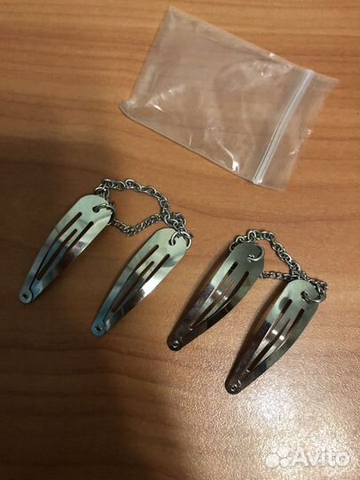 Заколки с цепями