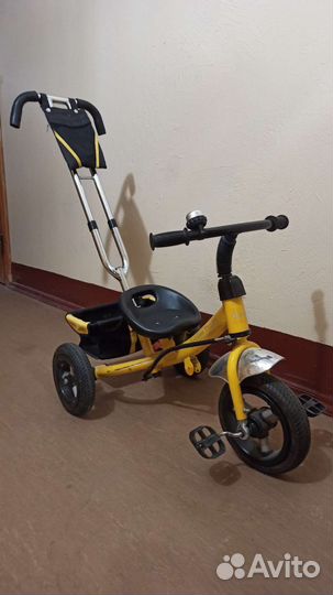 Трехколесный велосипед
