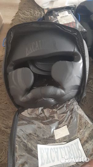 Боксерский шлем, размер L. Excalibur