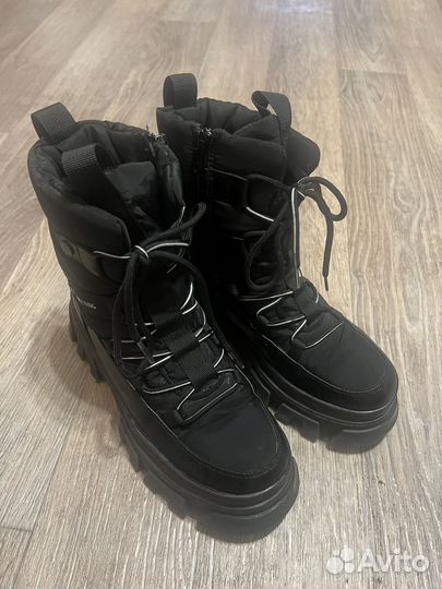 Ботинки зимние 38 р-р