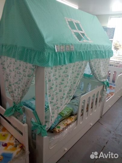 Кроватка детская Домик 1600-800