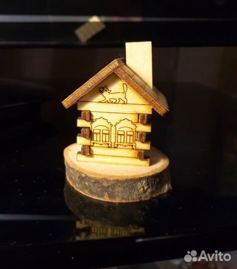 Домик из дерева для декора или поделок