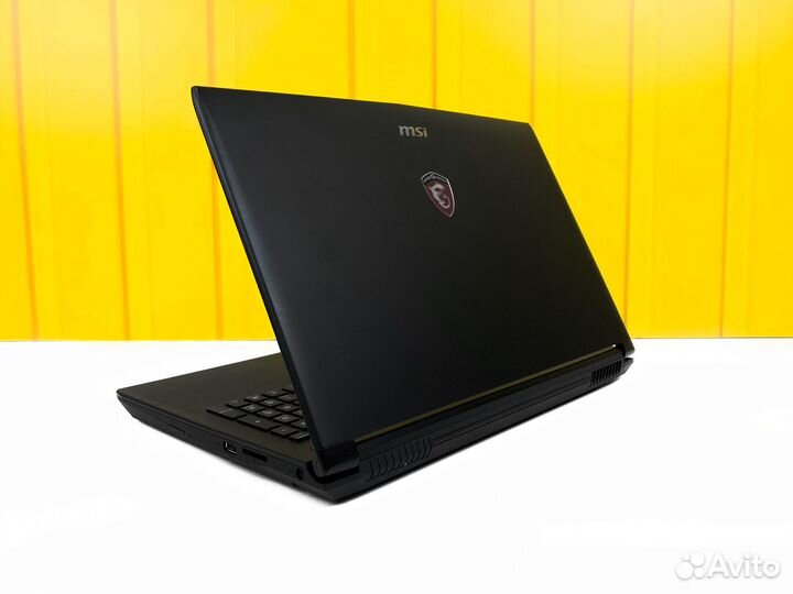 Ноутбук MSI Core i5/GTX