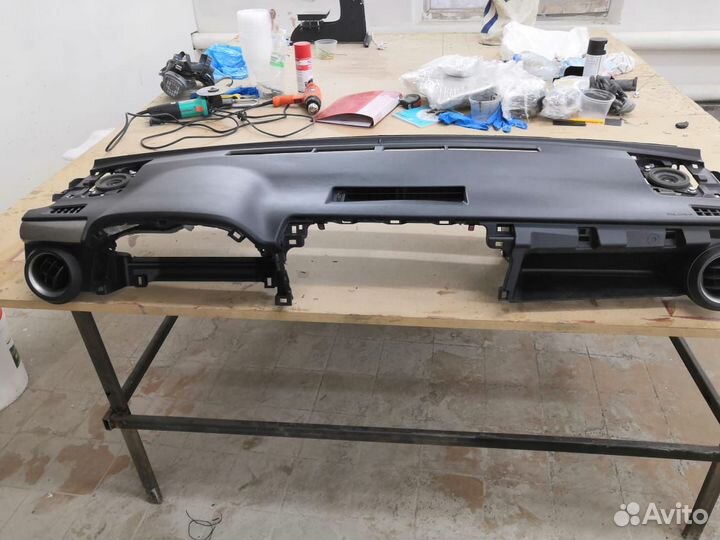 Ремонт торпедо Toyota Rav 4 2017г