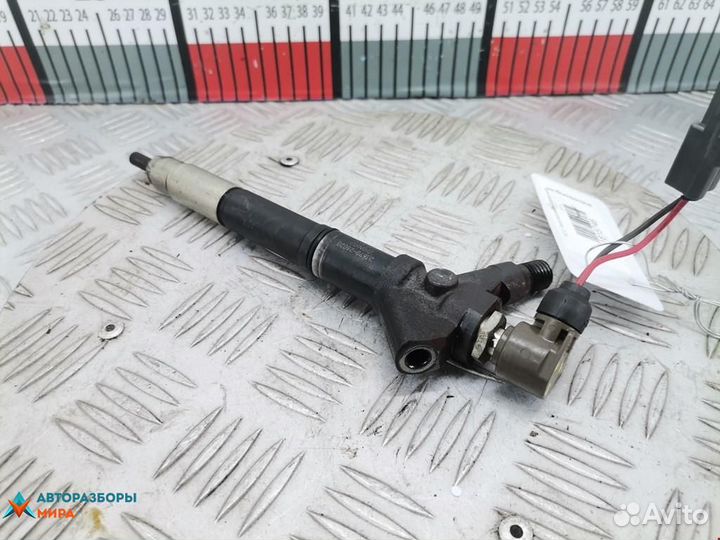 Форсунка Toyota RAV4 3 (XA30) 2008 2367029105