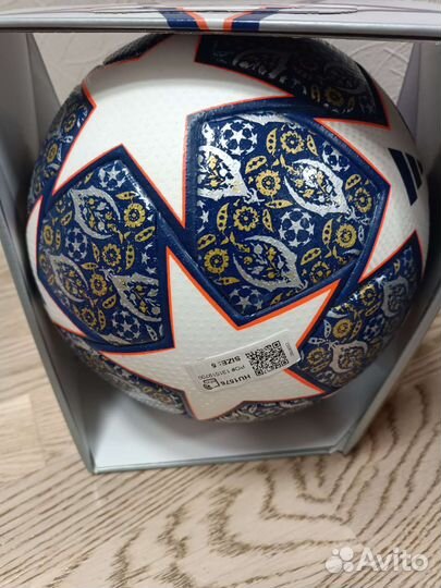 Футбольный мяч Adidas Стамбул 2023 лига чемпионов