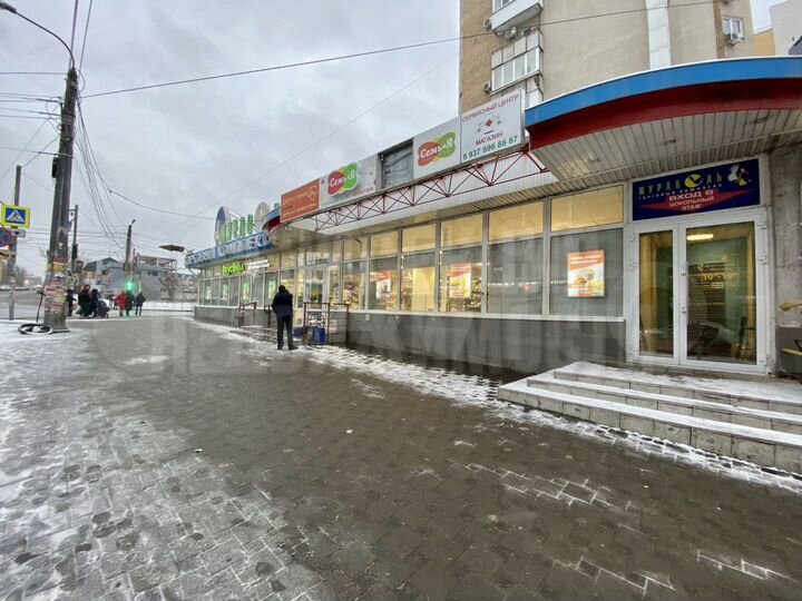 Аренда секции в ТЦ около жд Вокзала