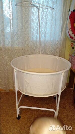 Кроватка для новорожденных