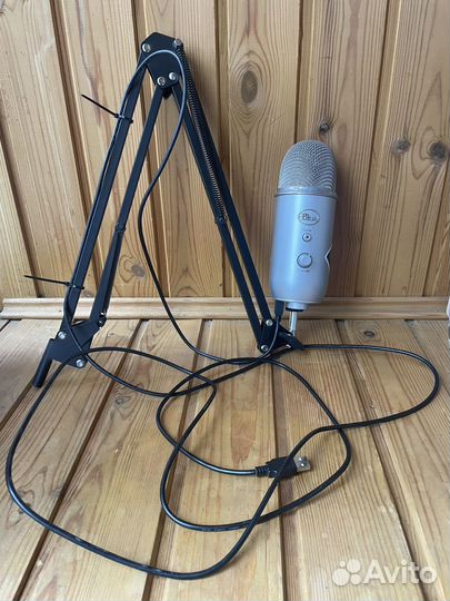 Микрофон студийный blue yeti