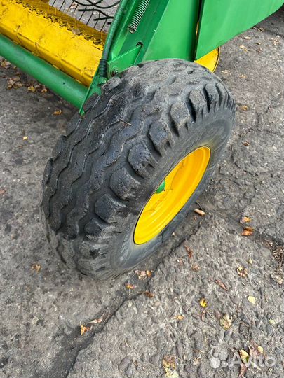 Пресс-подборщик John Deere 550, 1992