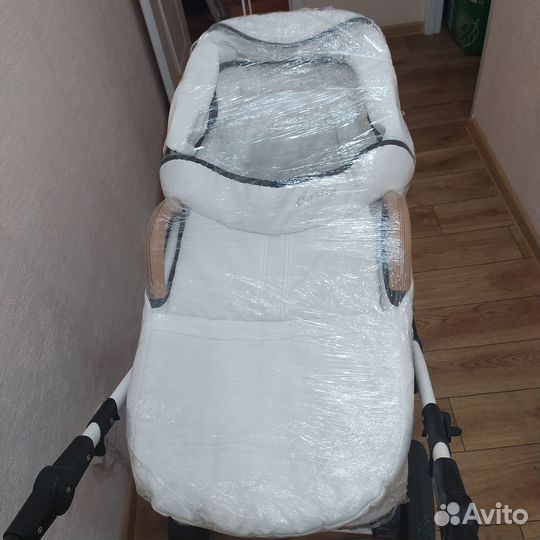 Коляска 3 в 1 Carina