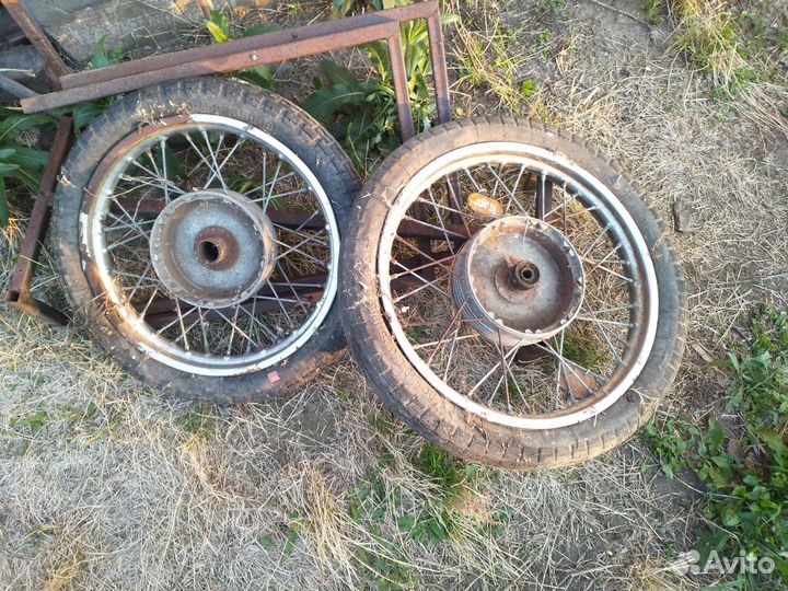 Колёса мотоцикла иж